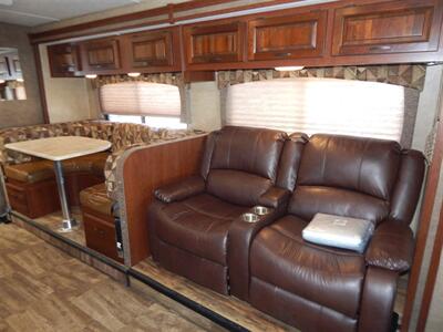 2016 Forest River Sunseeker 3010DS   - Photo 33 - Angola, IN 46703