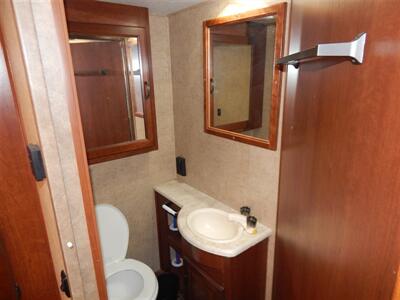 2016 Forest River Sunseeker 3010DS   - Photo 38 - Angola, IN 46703