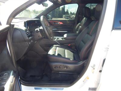 2025 Chevrolet Traverse RS  AWD - Photo 24 - Angola, IN 46703