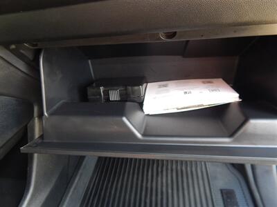 2025 Chevrolet Traverse RS  AWD - Photo 19 - Angola, IN 46703