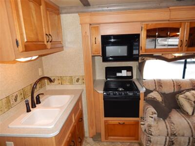 2008 Jayco Greyhawk 30GS   - Photo 27 - Angola, IN 46703