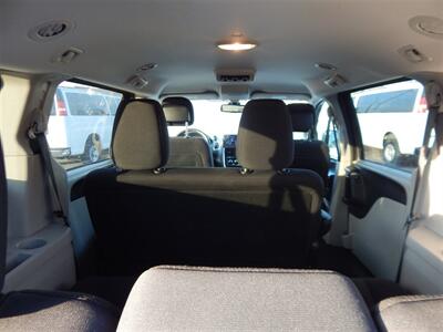 2018 Dodge Grand Caravan SE   - Photo 11 - Angola, IN 46703
