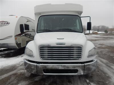 2016 Freightliner Goshen Coach Bus  36 Passenger - Photo 4 - Angola, IN 46703