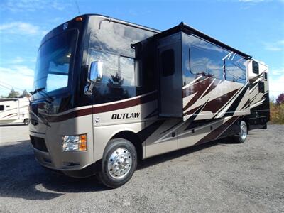 2015 Thor Outlaw 37LS  Toy Hauler - Photo 2 - Angola, IN 46703