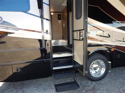 2015 Thor Outlaw 37LS  Toy Hauler - Photo 54 - Angola, IN 46703