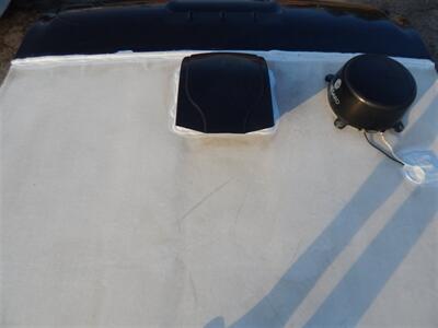 2022 Thor Chateau 31W  Bunkhouse - Photo 34 - Angola, IN 46703