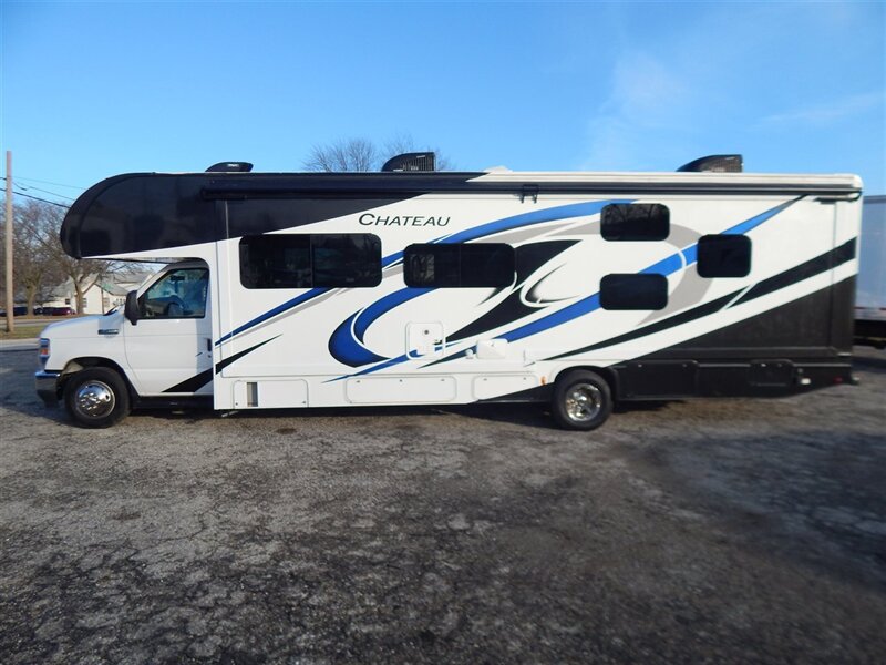 2022 Ford E-Series Cutaway Base's photo