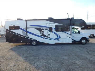 2022 Thor Chateau 31W  Bunkhouse - Photo 6 - Angola, IN 46703