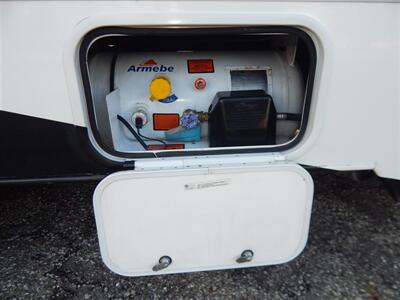 2022 Thor Chateau 31W  Bunkhouse - Photo 29 - Angola, IN 46703