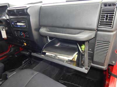 2004 Jeep Wrangler X 2dr   - Photo 25 - Angola, IN 46703