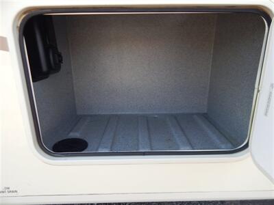 2017 Forest River FR3 30DS   - Photo 16 - Angola, IN 46703