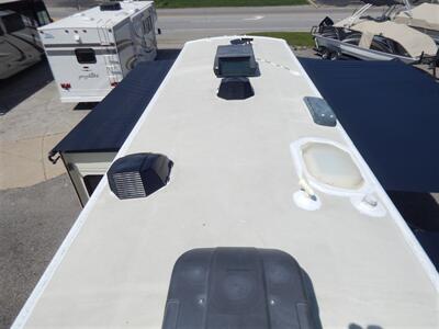 2017 Forest River FR3 30DS   - Photo 32 - Angola, IN 46703