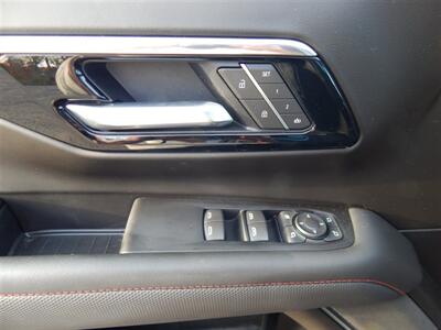 2026 Chevrolet Suburban RST  3.0 liter Duramax - Photo 28 - Angola, IN 46703