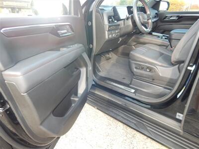 2026 Chevrolet Suburban RST  3.0 liter Duramax - Photo 23 - Angola, IN 46703