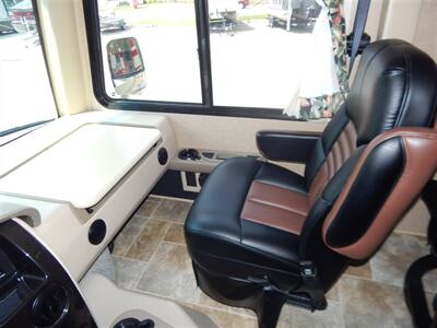 2015 Thor Outlaw 37LS   - Photo 25 - Angola, IN 46703