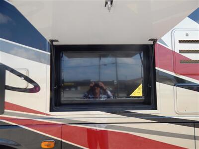 2015 Thor Outlaw 37LS   - Photo 12 - Angola, IN 46703