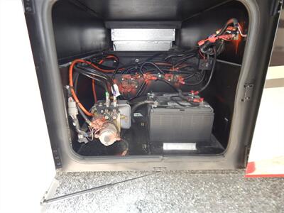 2015 Thor Outlaw 37LS   - Photo 18 - Angola, IN 46703