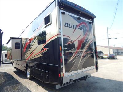 2015 Thor Outlaw 37LS   - Photo 6 - Angola, IN 46703