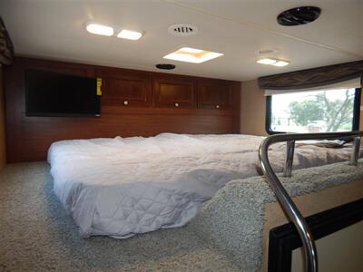 2015 Thor Outlaw 37LS   - Photo 44 - Angola, IN 46703