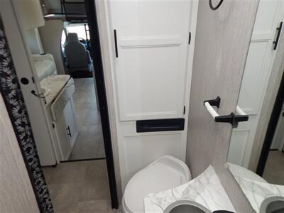 2022 Coachmen Cross Trail 26XG   - Photo 37 - Angola, IN 46703