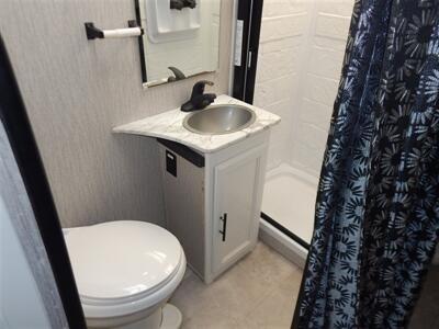 2022 Coachmen Cross Trail 26XG   - Photo 35 - Angola, IN 46703