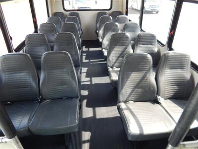 2012 FORD F-550 XL  20 passenger - Photo 23 - Angola, IN 46703