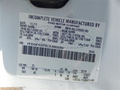 2012 FORD F-550 XL  20 passenger - Photo 18 - Angola, IN 46703