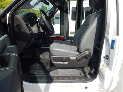 2012 FORD F-550 XL  20 passenger - Photo 15 - Angola, IN 46703