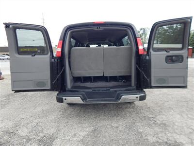 2022 Chevrolet Express LT 3500   - Photo 9 - Angola, IN 46703