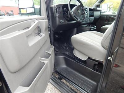 2022 Chevrolet Express LT 3500   - Photo 17 - Angola, IN 46703