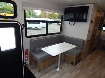 2019 Fleetwood Flair 29m   - Photo 38 - Angola, IN 46703
