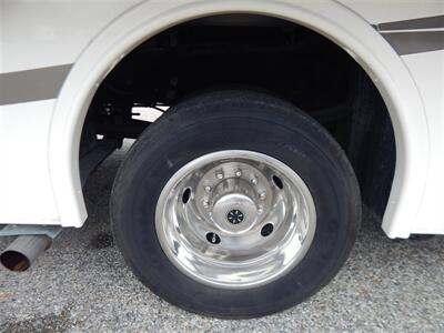 2019 Fleetwood Flair 29m   - Photo 11 - Angola, IN 46703