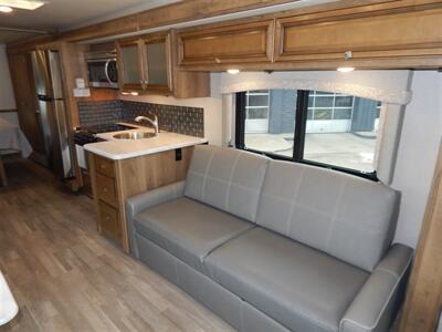 2019 Fleetwood Flair 29m   - Photo 37 - Angola, IN 46703