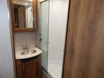 2019 Fleetwood Flair 29m   - Photo 40 - Angola, IN 46703