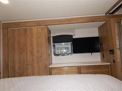 2019 Fleetwood Flair 29m   - Photo 44 - Angola, IN 46703