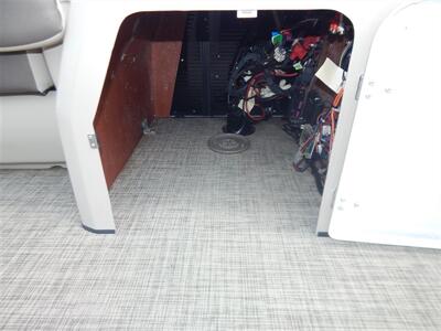 2021 Harris Sunliner 230   - Photo 28 - Angola, IN 46703
