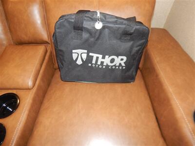 2018 Thor Windsport 31z   - Photo 37 - Angola, IN 46703