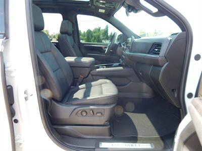 2025 Chevrolet Suburban RST  4wd - Photo 19 - Angola, IN 46703