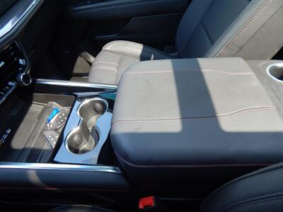2025 Chevrolet Suburban RST  4wd - Photo 37 - Angola, IN 46703