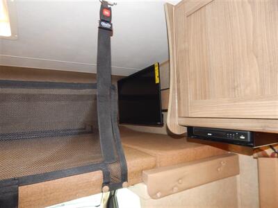 2016 Coachmen Freelander 29KS   - Photo 33 - Angola, IN 46703