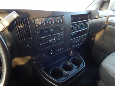 2019 Chevrolet Express LS 3500  15 Passenger - Photo 21 - Angola, IN 46703