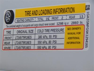 2019 Chevrolet Express LS 3500  15 Passenger - Photo 18 - Angola, IN 46703