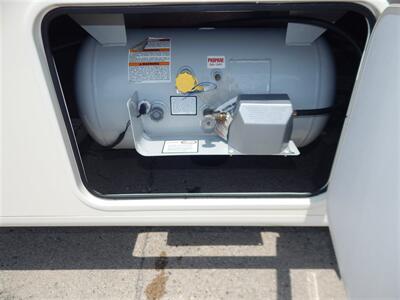 2017 Thor Hurricane 29M   - Photo 16 - Angola, IN 46703