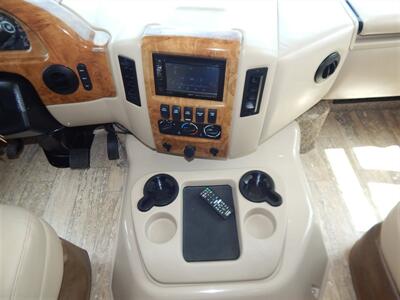 2017 Thor Hurricane 29M   - Photo 36 - Angola, IN 46703