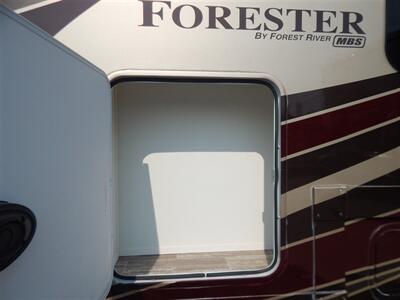 2019 Forest River Forester MBS  2401W - Photo 15 - Angola, IN 46703