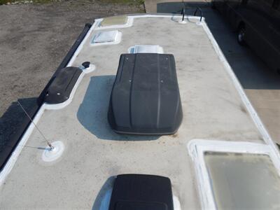 2019 Forest River Forester MBS  2401W - Photo 11 - Angola, IN 46703