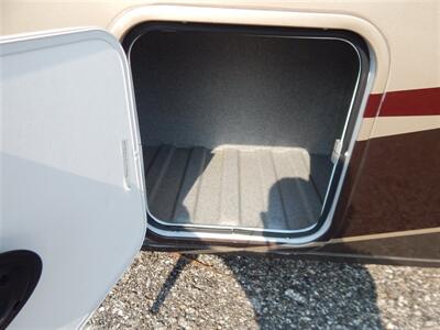 2019 Forest River Forester MBS  2401W - Photo 17 - Angola, IN 46703