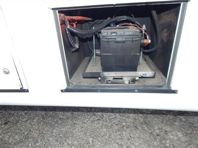 2016 CHEVROLET Express E4500   - Photo 13 - Angola, IN 46703