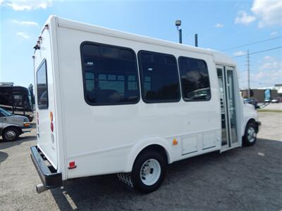 2016 CHEVROLET Express E4500   - Photo 7 - Angola, IN 46703
