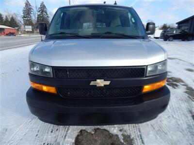 2019 Chevrolet Express LS 3500  15 Passenger - Photo 4 - Angola, IN 46703